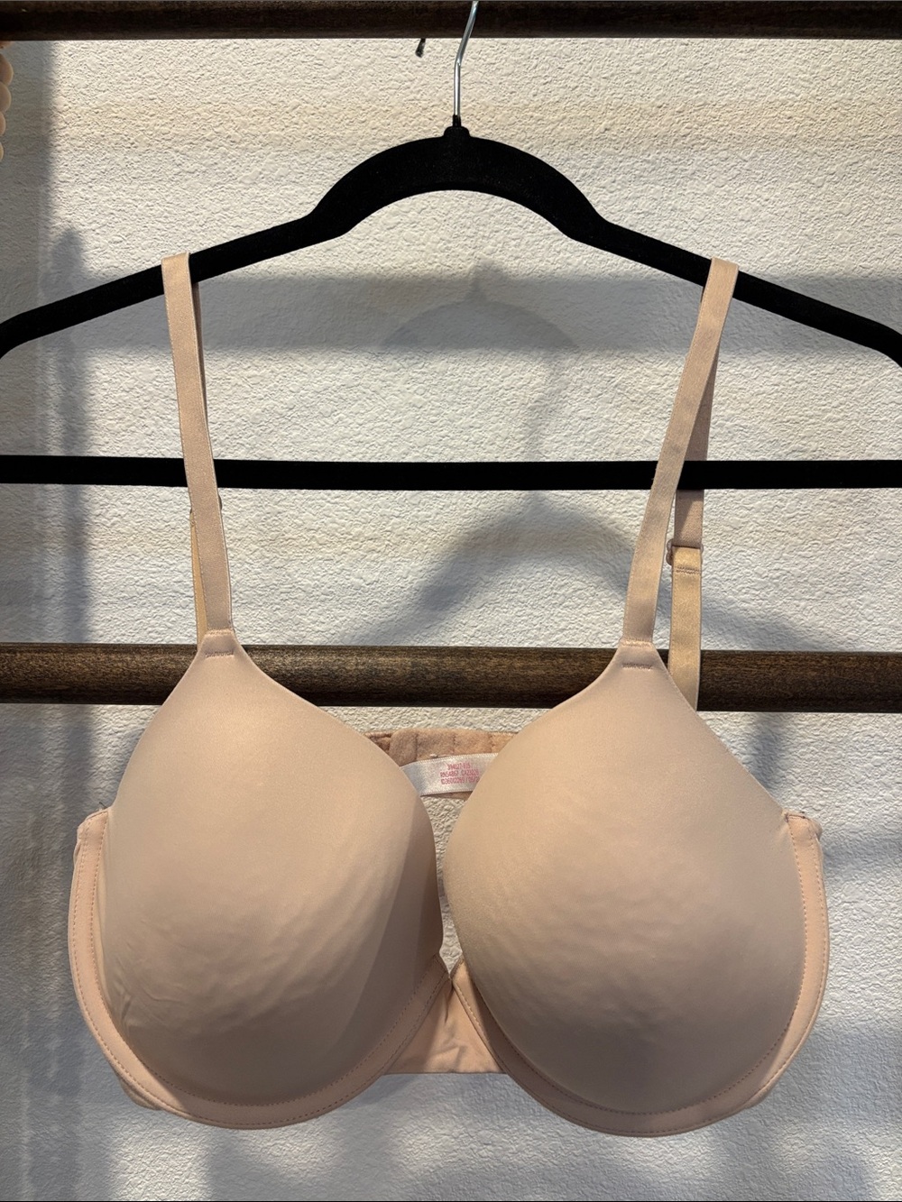 PINK Victoria's Secret Light Beige T-Shirt Bra